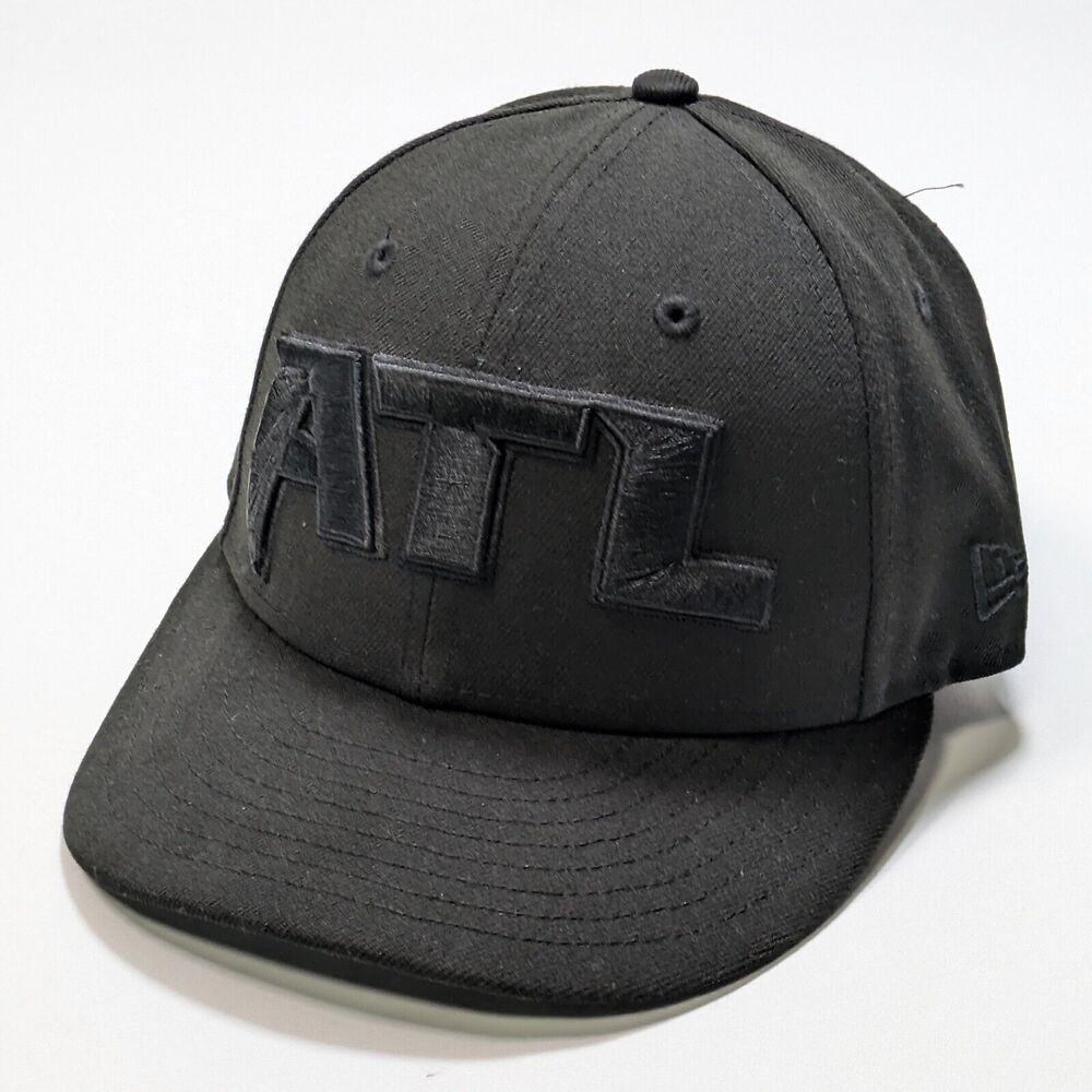 Atlanta Falcon ATL Hat New Era Size 6 7/8 Fitted 59Fifty Blackout NFL